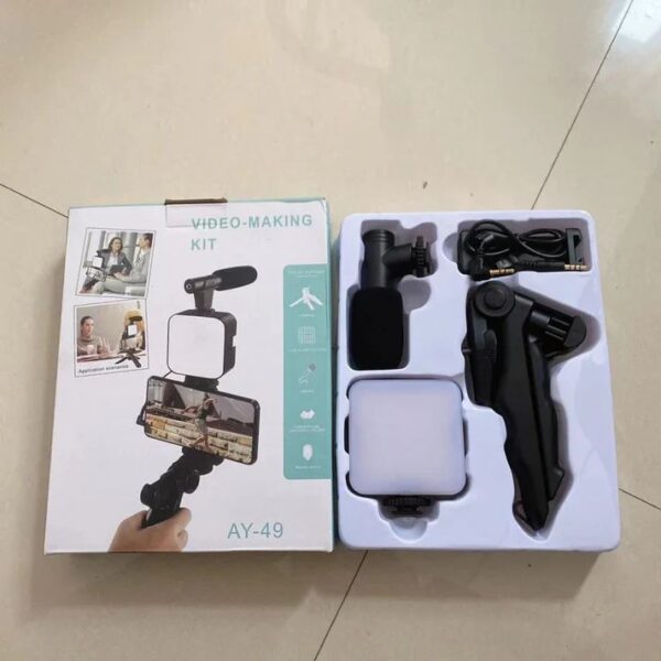 Smartphone and Camera Vlogging Studio Kits - Image 4